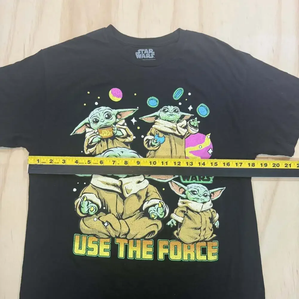 Star Wars Grogu Use the Force Graphic Print Black T-Shirt Mens Med 100% Cotton